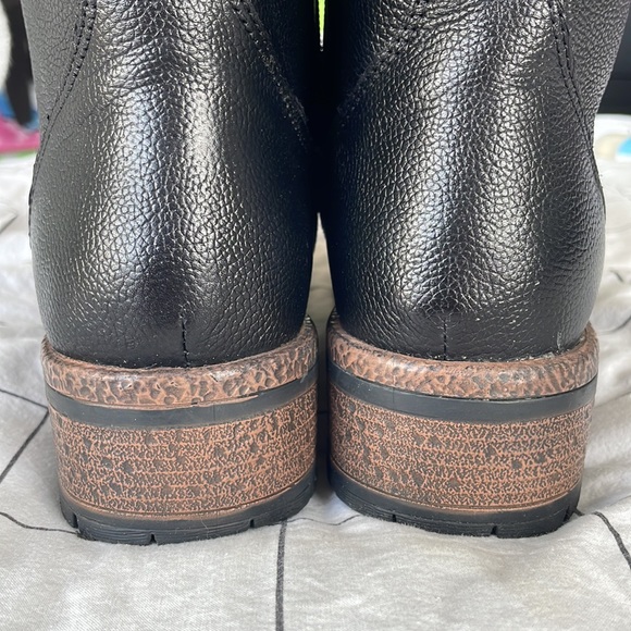 NWOT Biotime boots - Picture 8 of 9